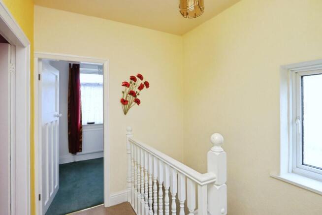 3 bed Semi-Detached for sale Image 9