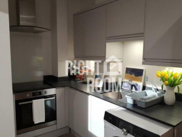 flat-1-lance-house-so15-2ef-1064405