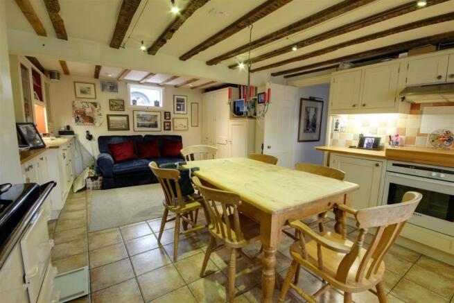 Kitchen/Dining Room