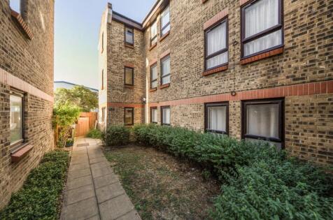 Wedmore Gardens, London, N19