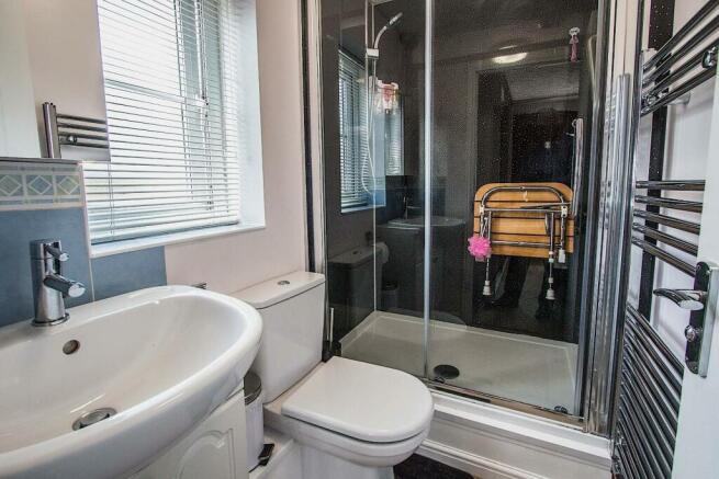 Ensuite.jpg