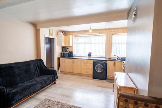 3 bed Detached for sale Image 6