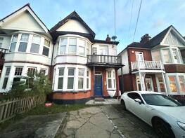 Flat 1, 36, Whitefriars Crescent, Westcliff-on-sea SS0 8EU