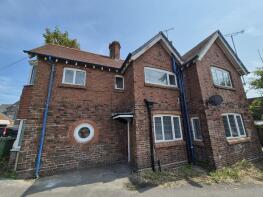 Flat 2, Sunny Corner, Central Road, Yeovil BA20 1JL