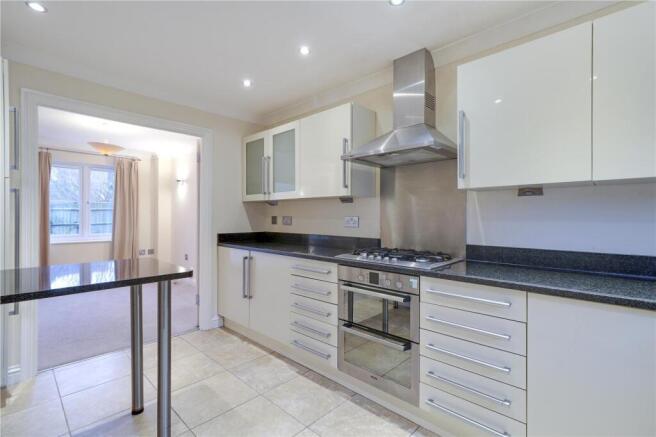 Kitchen a.jpg