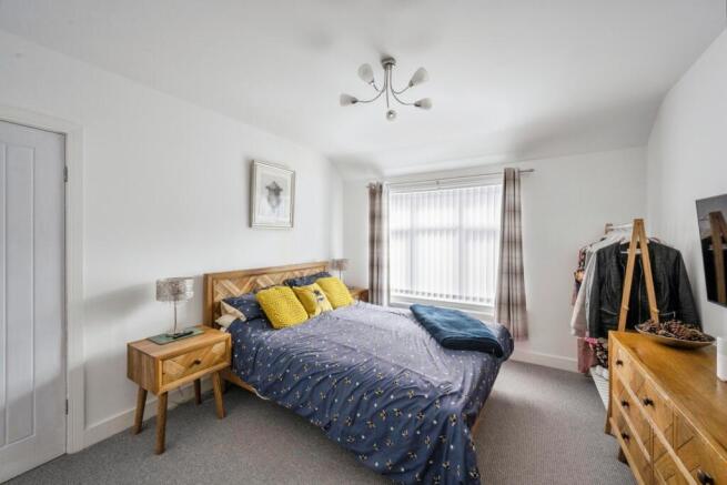 3 bed Semi-Detached for sale Image 9