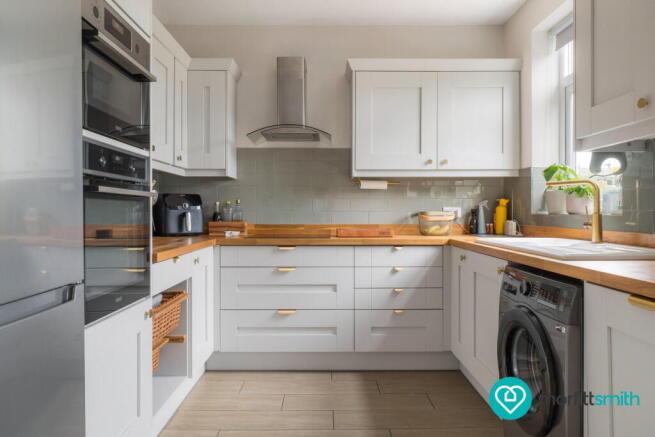 4 bed Detached for sale Image 7