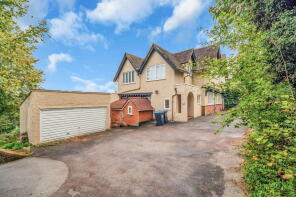 156, Burntwood Lane, Caterham CR3 6TB