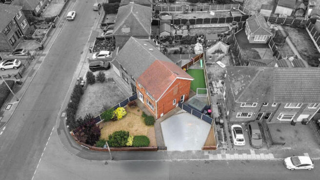 3 bed Semi-Detached for sale Image 12