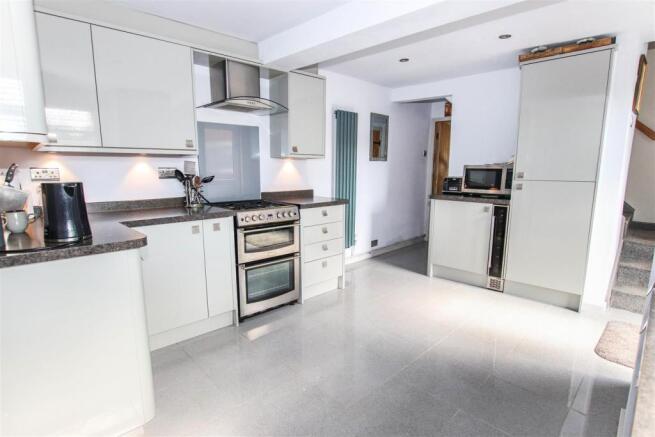 LUXURY FITTED KITCHEN / DINER