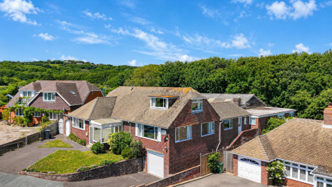 Meadow Way, Fairlight