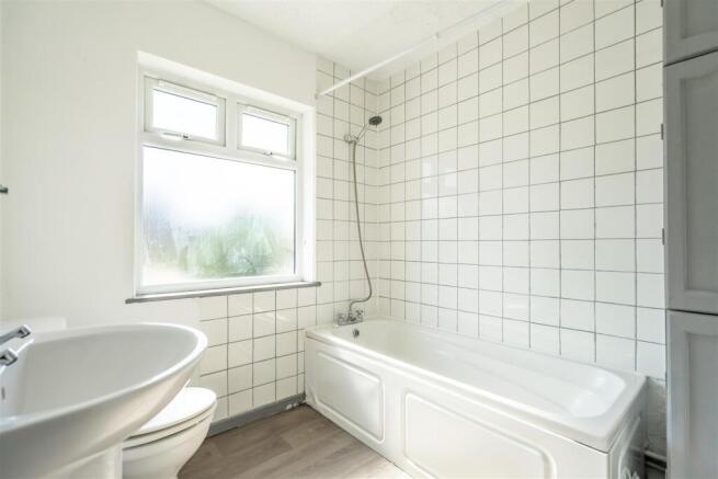 3 bed End of Terrace to rent Image 9