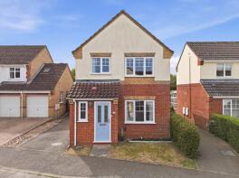 51, Ditchingham Grove, Ipswich IP5 1WE