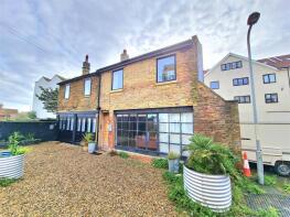 2, Cliftonville Mews, Margate CT9 2DZ