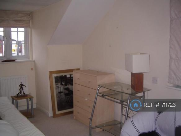 Large Bedroom