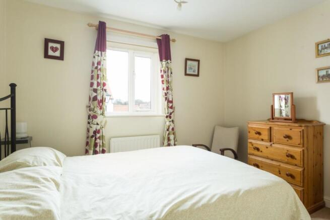 6 Florence Court Bedroom.jpg