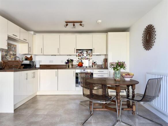 Kitchen/Breakfast Room