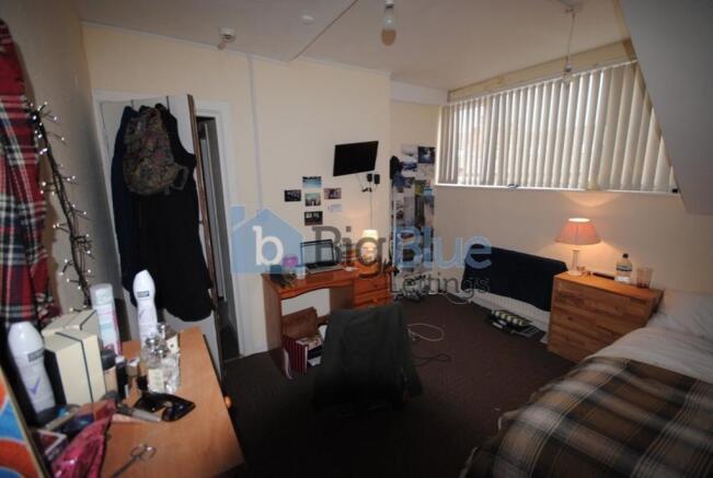 7 bed Terraced to rent Image 12