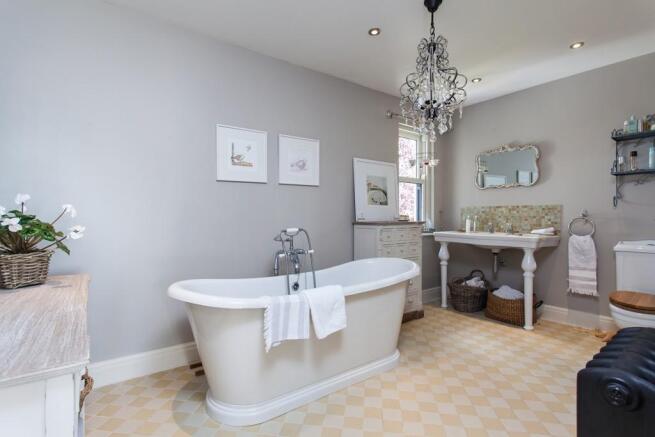 En Suite Bathroom
