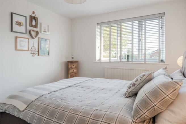 Bedroom 4-2.jpg