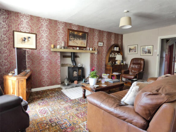 3 bed Semi-Detached for sale Image 6