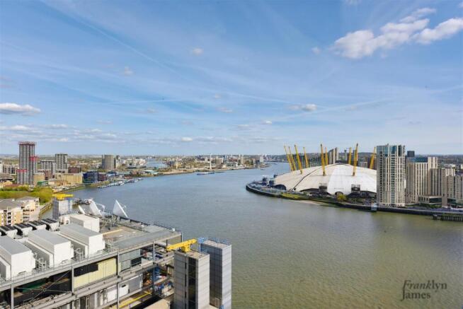 2303,Ontario Towe (11).JPG