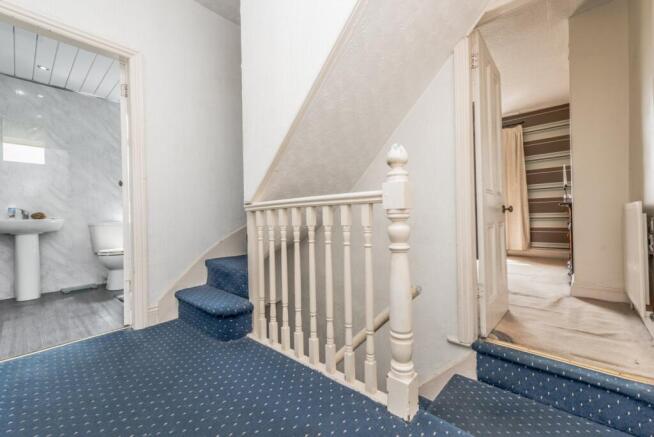 4 bed Terraced for sale Image 6