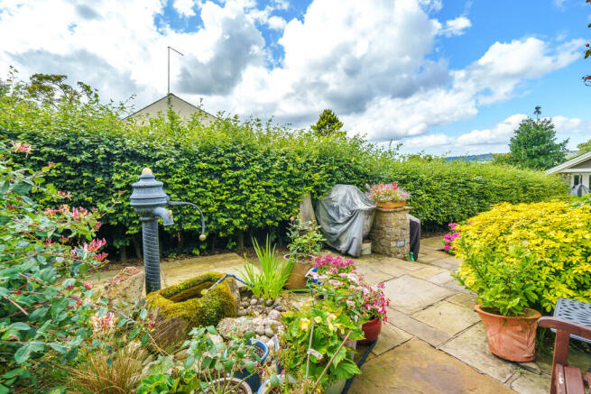 Garden and countr...