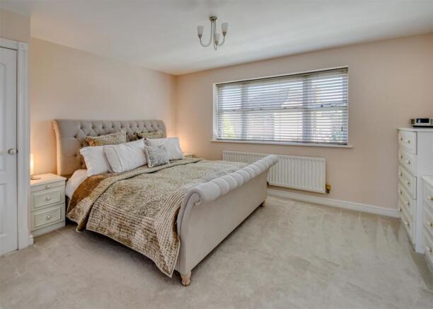 27 Old Farm Drive-bed1a.jpg