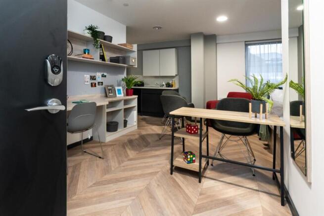 Studio to rent Image 6