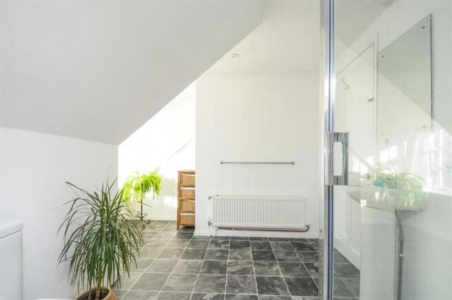 bathroom (2).JPG