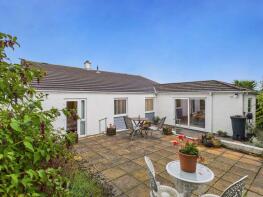 20, Springfield Way, Truro TR3 6BJ
