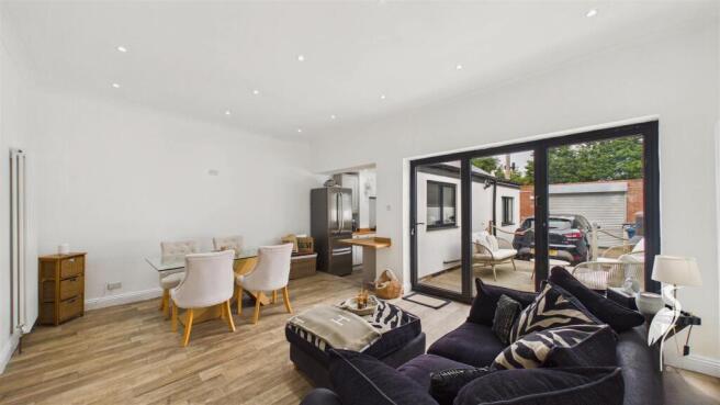 Living/Dining Room