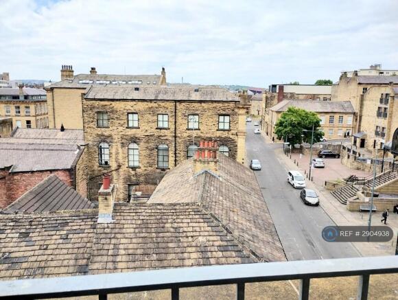 2 bed Flat to rent Image 7
