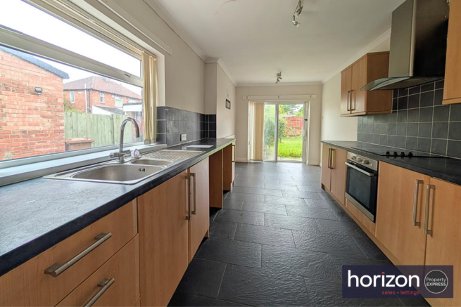 3 bed Semi-Detached for sale Image 5