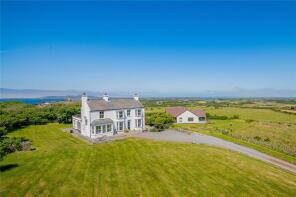 Bryn Siriol, Road Past St Gwenfaens Church To Lodge Bach, Rhoscolyn, Holyhead LL65 2SQ
