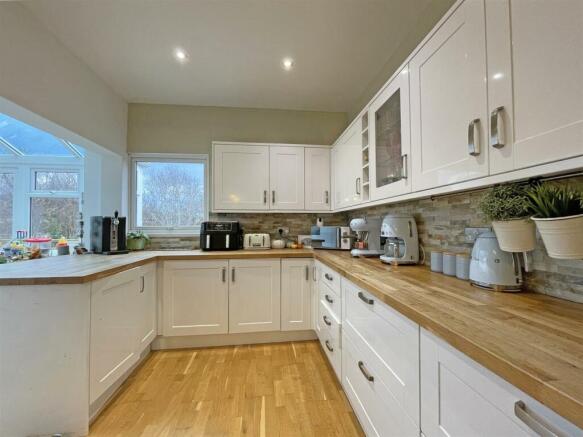 First Avenue 5 Kitchen 4.jpg