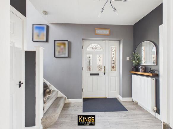 3 bed Semi-Detached for sale Image 9