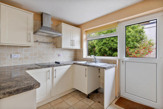 A10 - 26 Coombe Meadows Chillington - 260701 - Cop