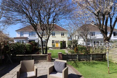 Oakland Avenue, Sticklepath, Barnstaple, Devon, EX31