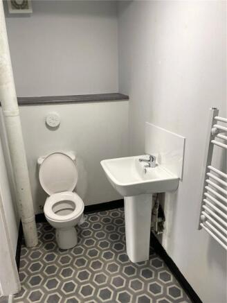 1 bed Apartment to rent Image 11