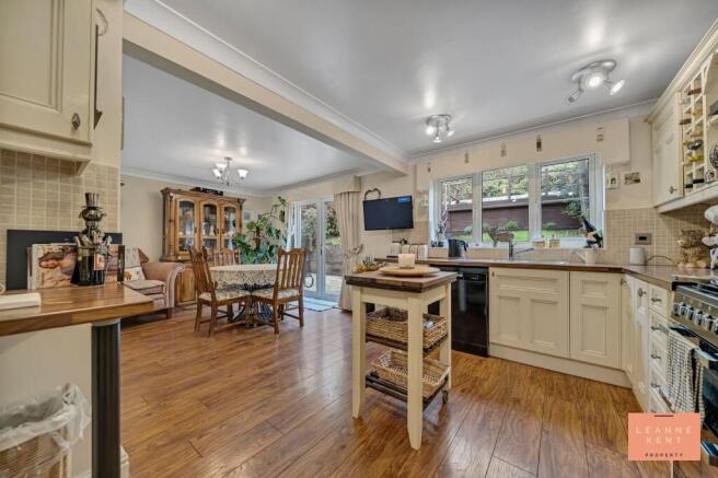 Kitchen Diner