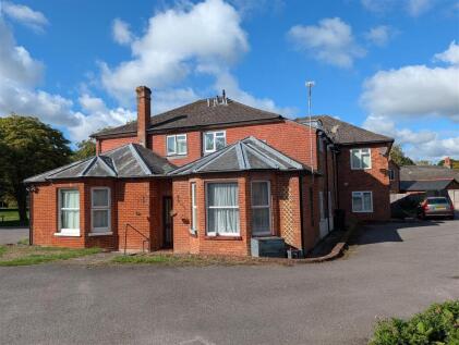 Reading Road, Sherfield-On-Loddon, Hook