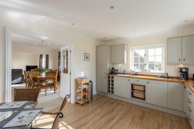 Thornton View 8 Kitchen-2.jpg