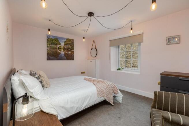 2 bed Mews for sale Image 8