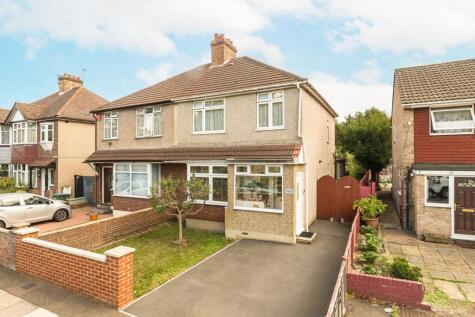 Hanworth Road, Whitton