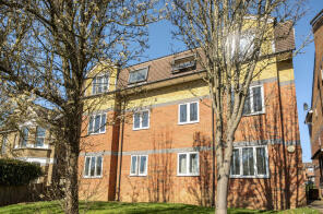 Flat 6, 47 Braeburn Court, Park Road, New Barnet, Barnet EN4 9TA