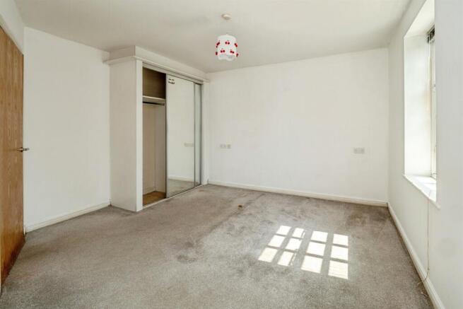 2 bed Apartment for sale Image 10