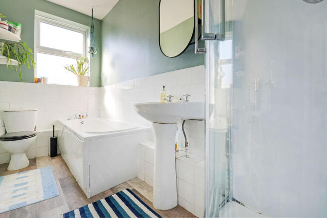 2 bed Terraced for sale Image 2