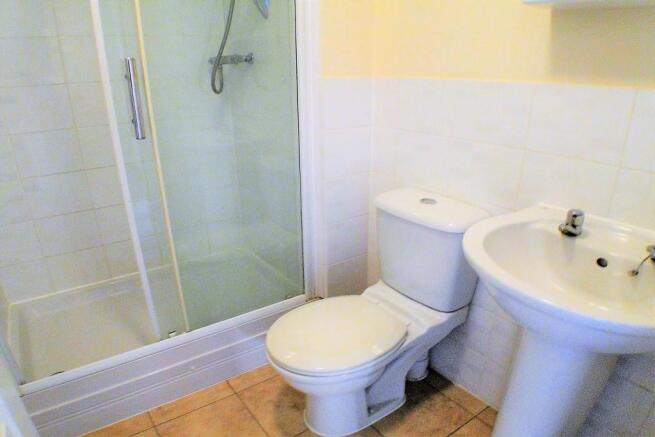 EN SUITE TO MASTER